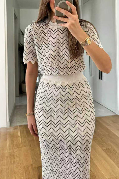 Crewneck Short Sleeves Zigzag Patterned Top